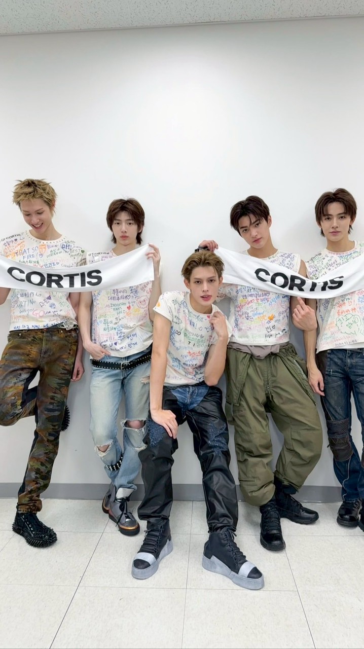 Cortis 應援小物販售🧺