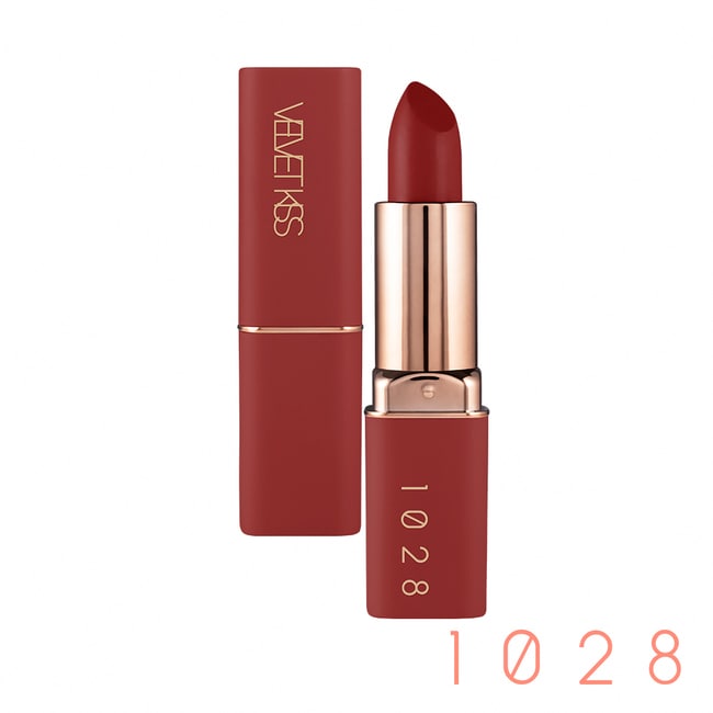 詳細介紹 賦予雙唇高質感的緞光妝效 針對亞洲膚色設計的經典迷人色調 能完美平衡偏黃的膚調不挑色不出錯乾淨自然又顯白 添加珍貴的天然果實油脂質地滋潤卻不厚重不黏膩適合天天擦拭打造自信美唇隨你轉換耀眼妝容