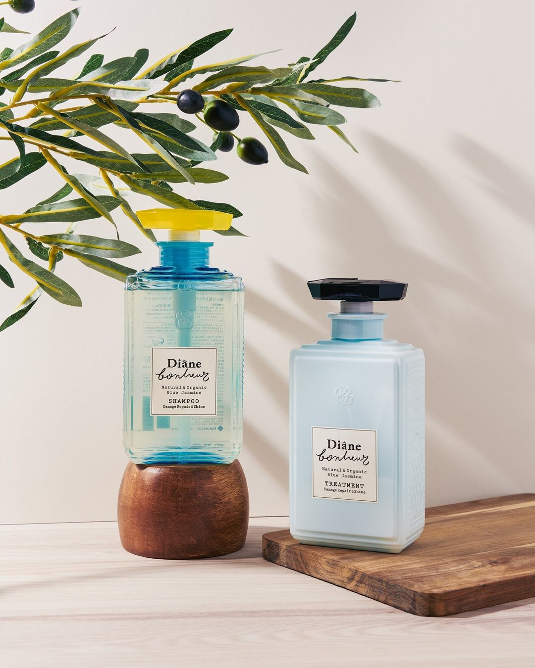 蓬鬆洗髮精推薦5：黛絲恩 工藝香水輕感蓬蓬藍茉莉洗髮露 500ml，NT.550