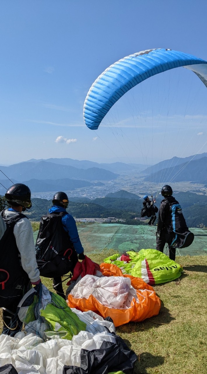 福井県立大学パラグライダー部[そりゃーず]のオープンチャット