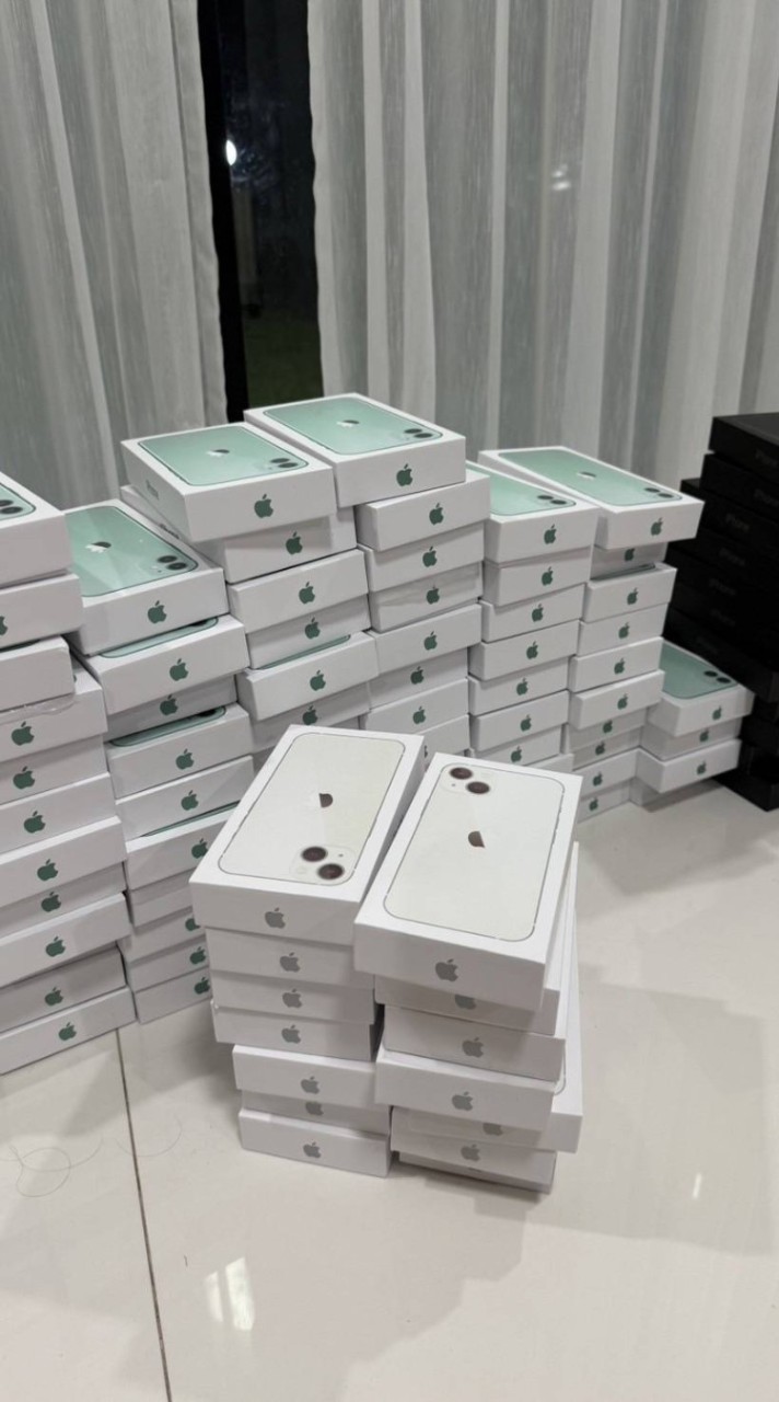 ตัวเเทนiPhoneร้านBai Tong Shop❤️