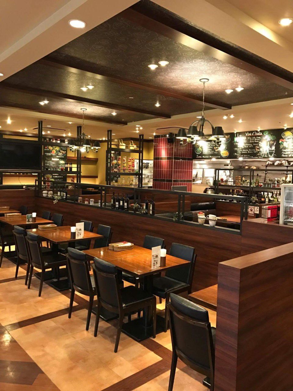 Recent Media カプリチョーザ Bivi二条店