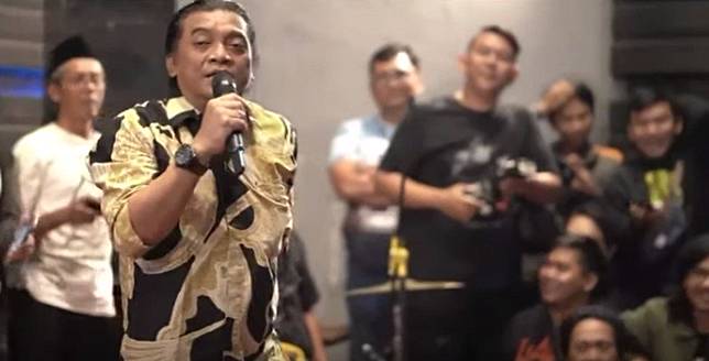 Lirik Lagu Dan Chord Gitar Lagu Kalung Emas Ciptaan Didi Kempot