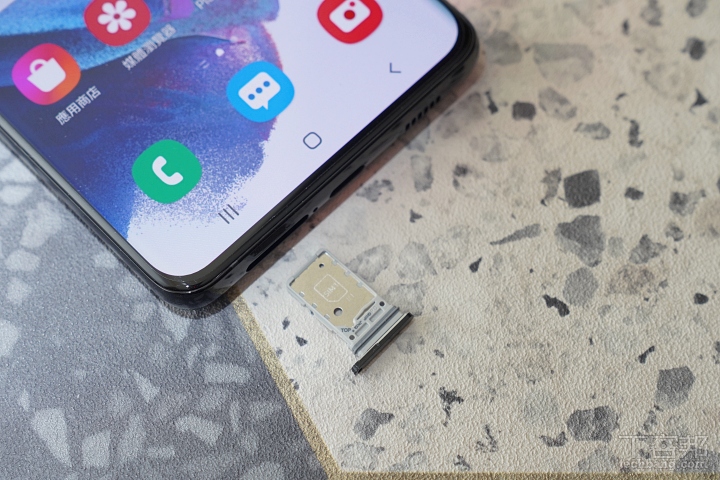 三星 Galaxy S21 Ultra 開箱 + 拍照實測：百倍變焦好不好用呢？