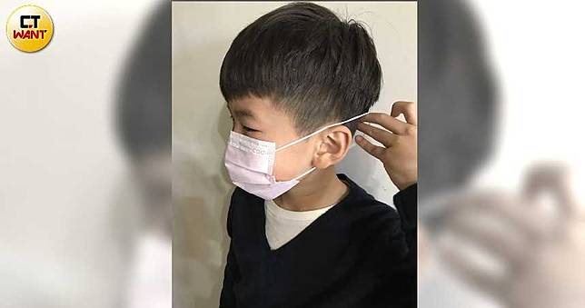 武漢肺炎／小孩不用戴口罩？　可是學校強制必戴