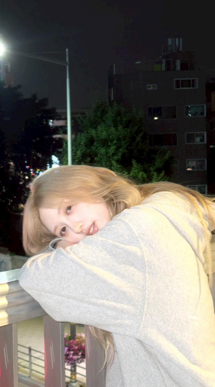 ⸝⸝⌗ 머무를 수 없는 순간 ⊹ ִֶָ𖤐
