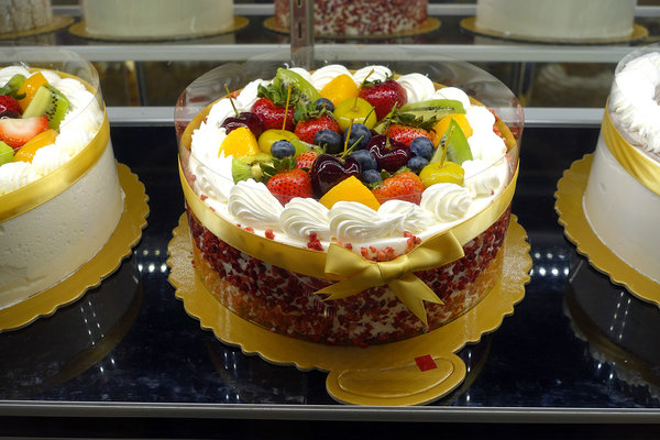 大安區甜點店艾斯特烘焙Erste Patisserie 4週年慶優惠，用銅板價品嚐世界西點冠軍師傅甜點，使用三倍券優惠更超值