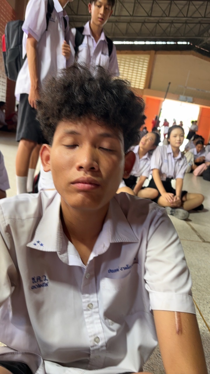 บาส (ฟ้า) 68