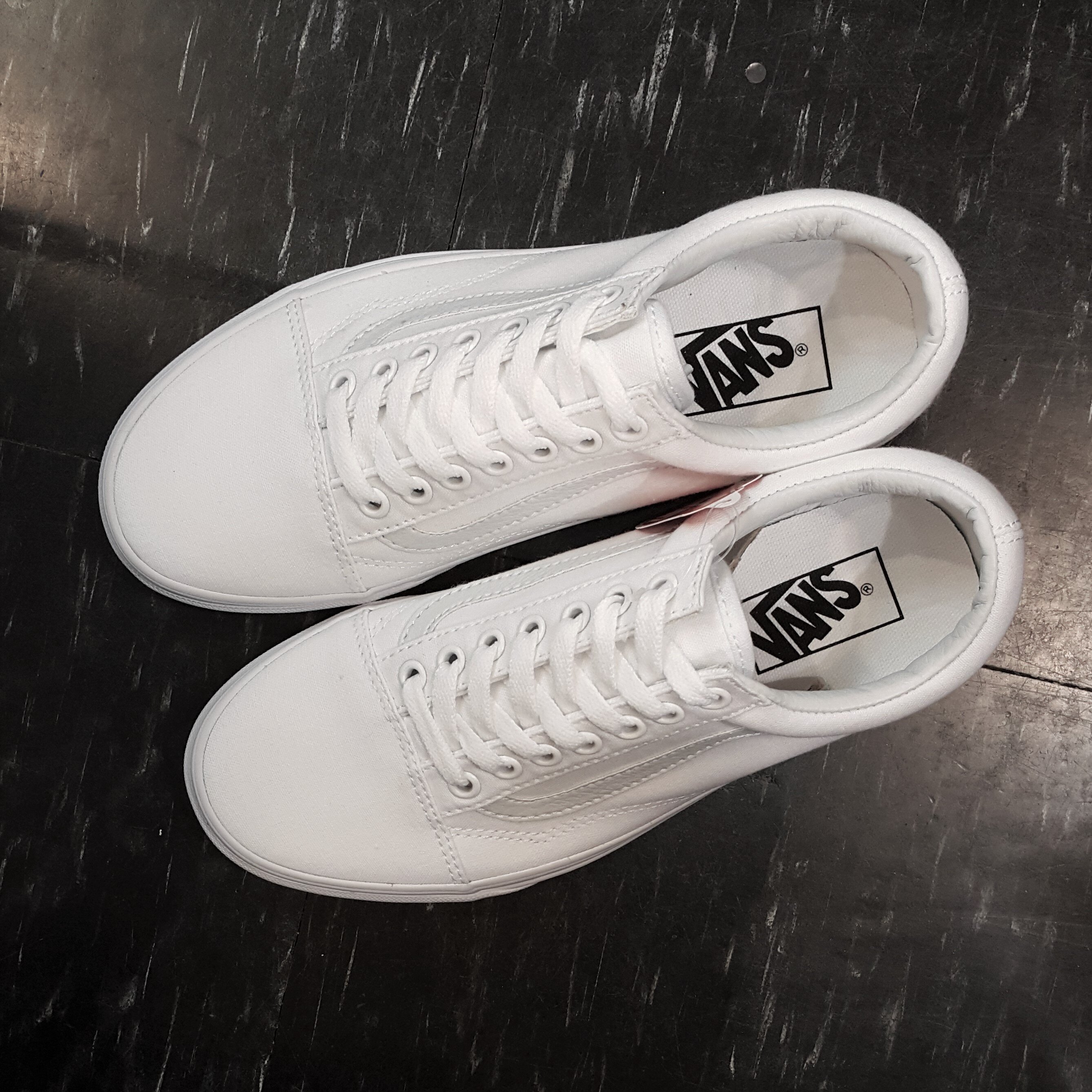 VANS Old Skool True White 白色 全白 帆布 基本款 滑板鞋 經典款 VN000D3HW00