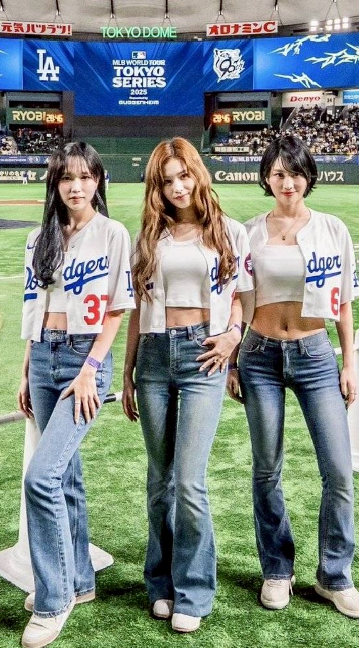 TWICEサナとモモとミナ推しの人集まれ！