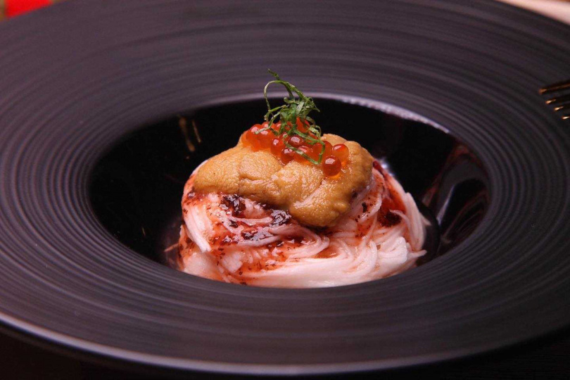 海膽梅汁山藥細麵。（圖／初幸居食屋提供）