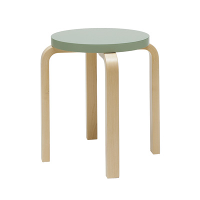 Paimio 特別版為了慶祝 Stool 60 誕生八十周年，推出 Alvar Aalto 知名作品，結核療養院（paimio sanatorium）建築特別版本，將原本使用在地板、階梯、窗櫺和牆壁上