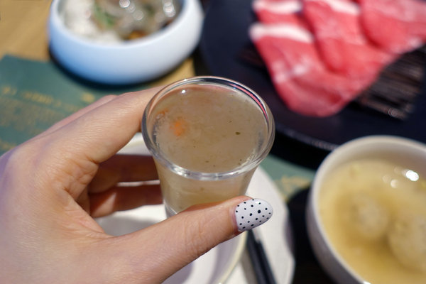 Hi-Q褐藻生活館Hi-Q鱻食，南京三民站不限時餐廳，文創、購物、美食、活動場地租借，網美必備美食養顏鍋，免費WIFI及插座咖啡紅茶免費喝