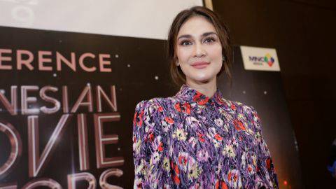  Status Luna Maya di DPT Tertulis Sudah Menikah