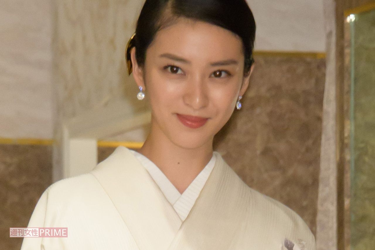 武井咲 子育てに夢中すぎて 仕事放棄 状態