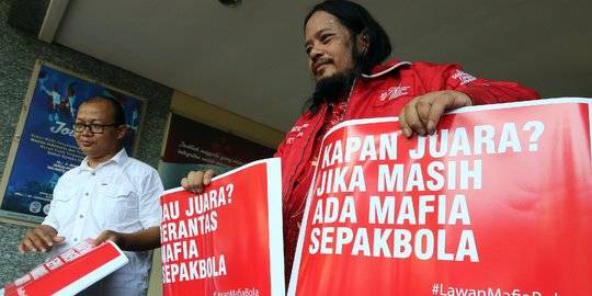 Indonesia Football Community dukung satgas Polri berantas mafia bola. Â©Liputan6.com/Johan Tallo