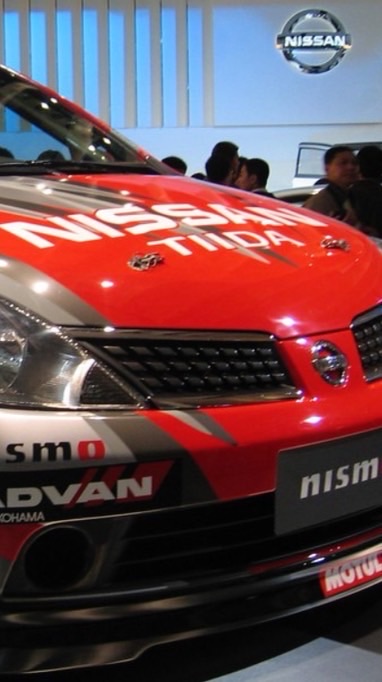 Nissan  Tiida 小夥伴
