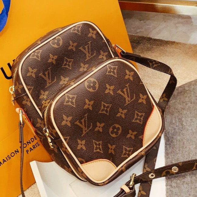 海外代購 最新款LV 老花中古相機包 字紋 黑邊 皮革 流蘇 相機包 單肩斜背包 男女通用款 現貨