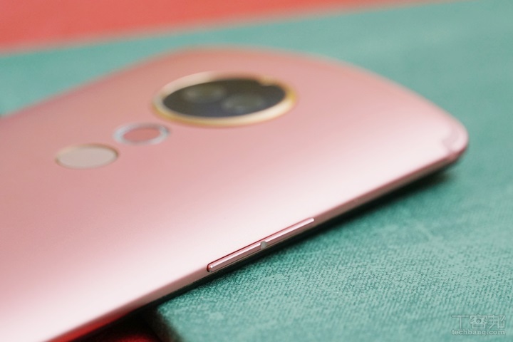 美圖 T9 簡單動手玩，不只美顏還能全身美型