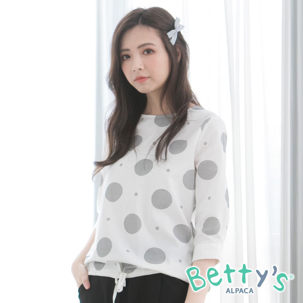 棉100% 產地：中國 彈性：無春夏新品百貨專櫃流行品牌棉質面料舒適好穿清新氣質文藝風格退/換貨規則:1.如要換貨,請退貨重訂。2.若退貨未滿免運金額門檻，請一併寄回。betty's全館滿額免運黑貓宅