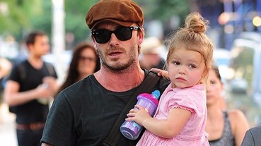 想剪頭髮？爸爸親自來！貝克漢忍痛落淚幫小七剪髮！