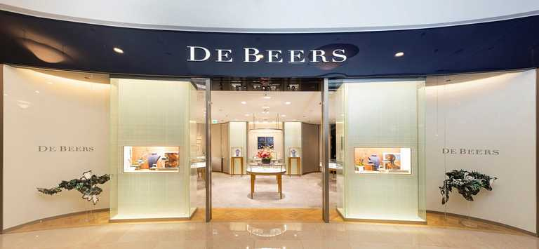 DE BEERS《Nature’s Wonders頂級珠寶展》，即日起至5月10日止，於台北101精品店展出。（圖╱DE BEERS提供）