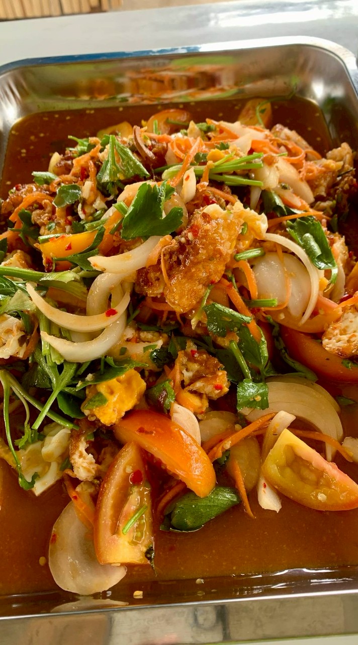 อาหารตามสั่งอาหารอีสานกับข้าว พร้อมส่งฟรีทุกตึก
