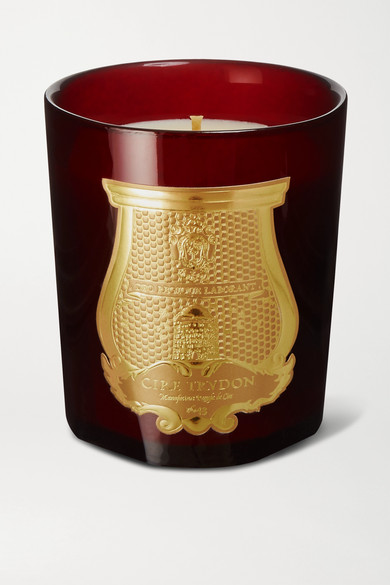 附包装盒 - 燃烧时间约为 55-65 小时 - 产地：法国 - Cire Trudon 这款香薰蜡烛让人联想起 Villa Cyrnos 别墅里阳光明媚的柑橘花园-此地专门为法国 Eugénie 皇