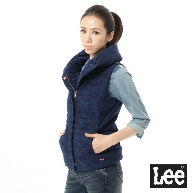 Lee 羽絨背心-深藍。人氣店家Lee Jeans tw的Regional 系列有最棒的商品。快到日本NO.1的Rakuten樂天市場的安全環境中盡情網路購物，使用樂天信用卡選購優惠更划算！