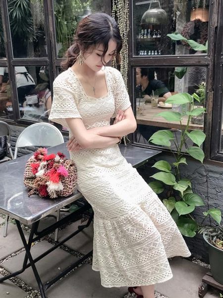 長洋裝 法式復古收腰顯瘦方領白色蕾絲洋裝女夏中長款2019新款魚尾裙仙