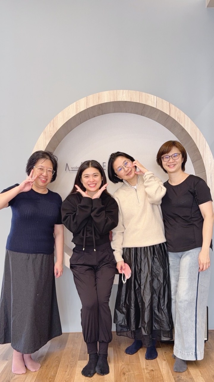 A_time_Felicia&旻旻aerial yoga