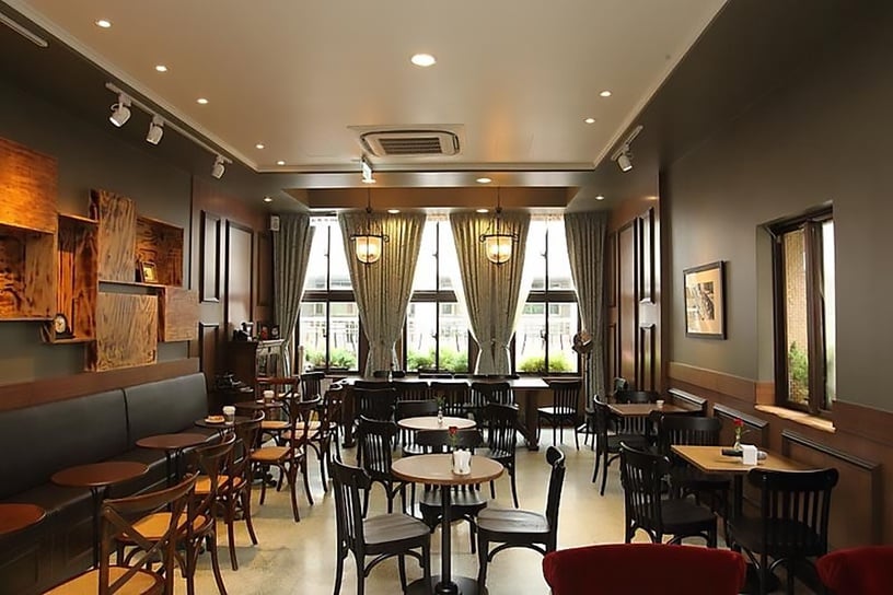 全台30間星巴克特色門市盤點！星巴克不只進駐古宅，鐘樓門市、貨櫃屋門市也超美超好拍