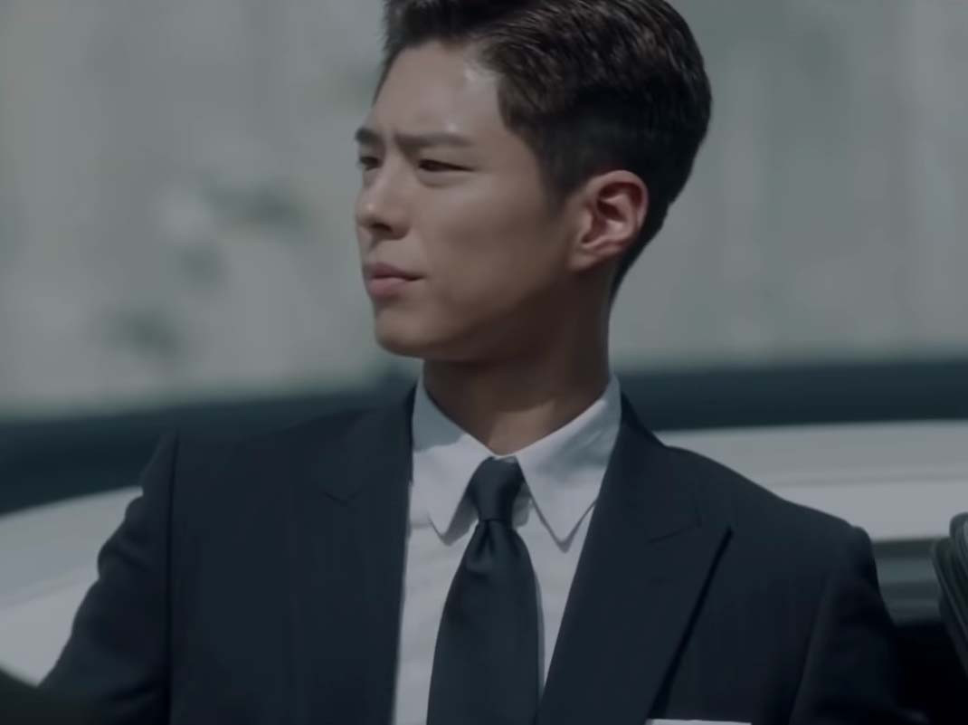 Netflix《青春紀錄》看點1：朴寶劍化身黑道老大？「斯文敗類」超帶感！