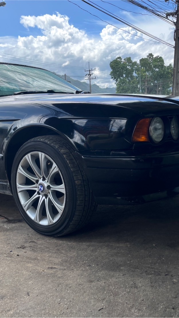 BMW  E34 คลาสสิค รุ่นเก๋า
