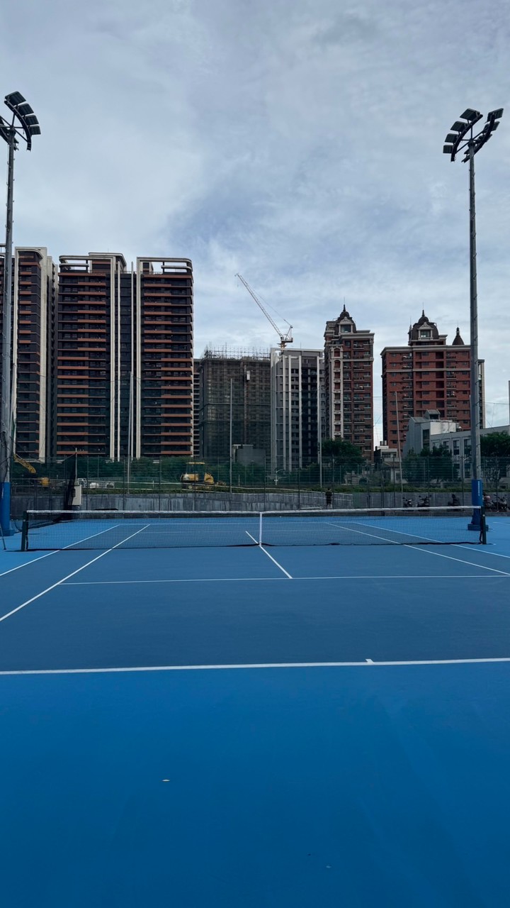 網球 🎾桃園新手想打網球🎾新手（高手誤入）
