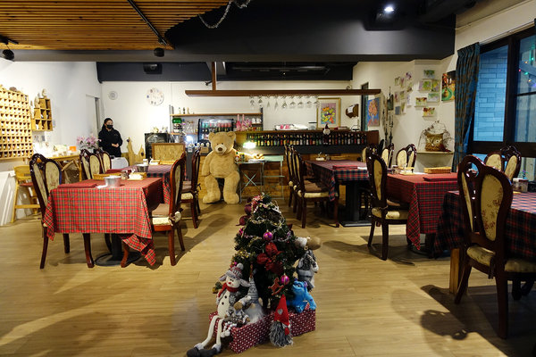 楊梅異國料理-藝綺地中海私廚餐酒館，家庭聚餐和商務活動桃園楊梅美食餐廳，楊梅活動包場餐廳，適合約會和慶祝的楊梅美食