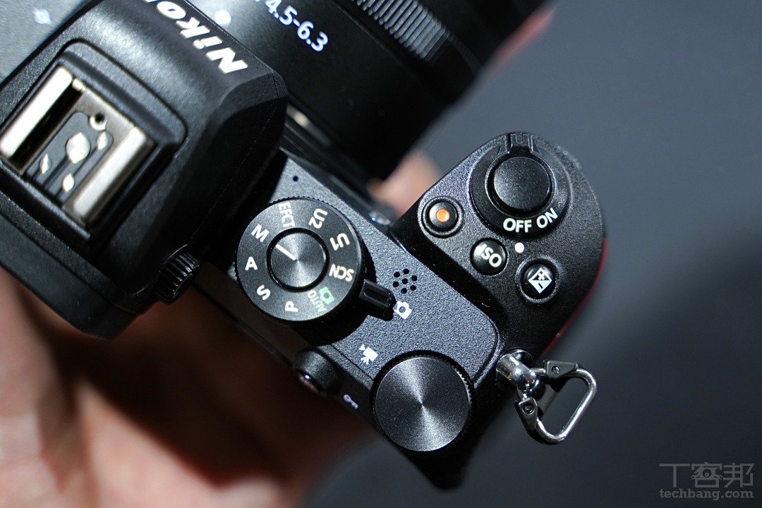 Nikon APS-C 無反微單 Z50 正式登場，單機身售價 26,800 元，要價近 27 萬天價鏡頭同步亮相