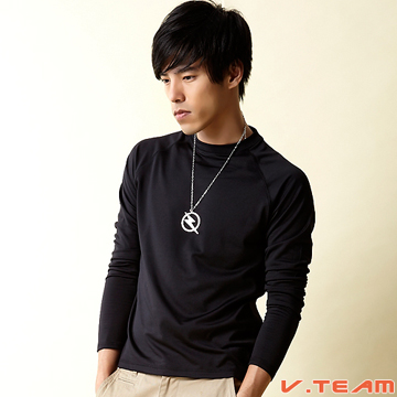 ★保暖發熱素材使用立即升溫禦寒。★美式圓領版型休閒百搭。★台灣原創運動時尚服飾品牌★平價、實穿、多樣化的平價運動時尚