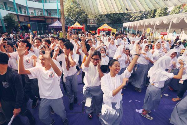 Bukti Kalau Anak Ips Itu Bisa Jadi Sohib Yang Asik Dan Out Of The Box Banget Kamu Yang Anak Ips Pasti Setuju Deh Trivia Id Line Today