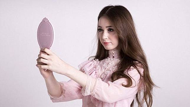 Hannah Tampil Secantik Boneka Barbie, Tapi Susah Dapat Pacar, Bahkan Sering Dibully