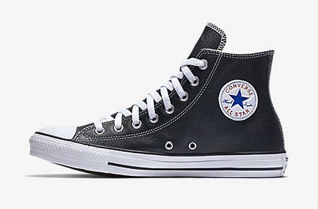 8 Sneakers yang Sudah Melekat di Masyarakat, Nggak Bakal Ketinggalan Zaman!