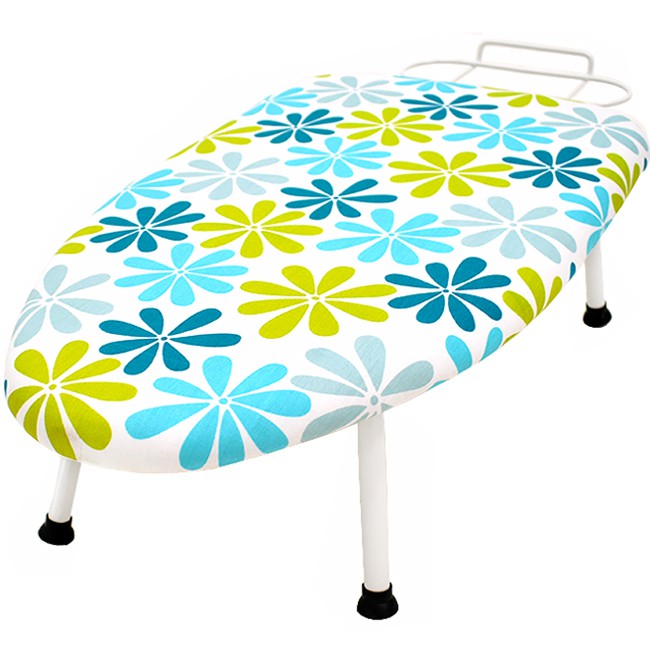 輕鬆折疊方便收納內層棉墊耐熱透氣堅固防衝擊燙衣板折疊式熨斗架設計※ 尺 寸 規 格展開規格：長78x寬35x高19 cm收納規格：長59.5x寬35x高3.5 cm重量：1.2 kg主要材質：塑料、鋼