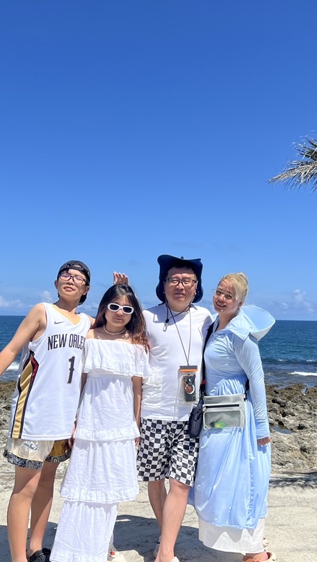 吃喝玩樂一家子