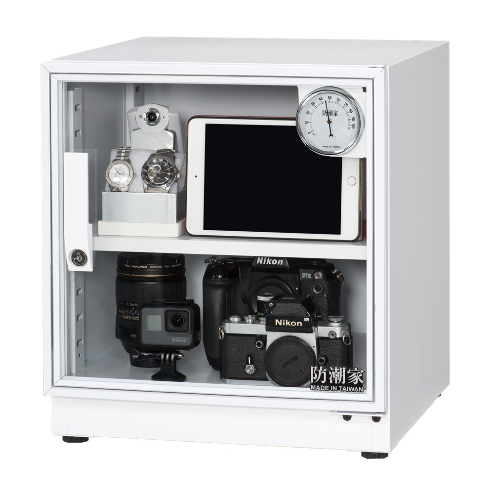 容 量：59公升外箱尺寸：H44*W40*D41cm±1cm內箱尺寸：H37.5*W39.5*D40cm±1cm配 件：上下可調高低鋼製層板 * 1--------------------------