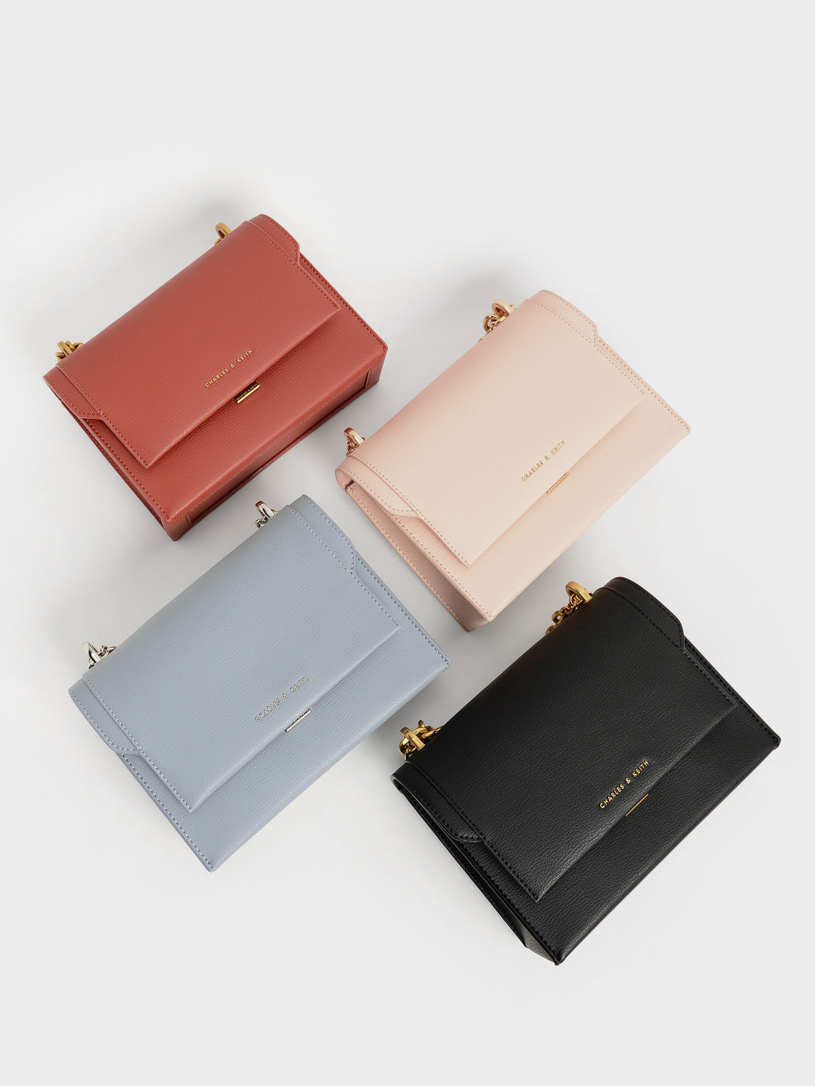 鍊條掀蓋斜背包