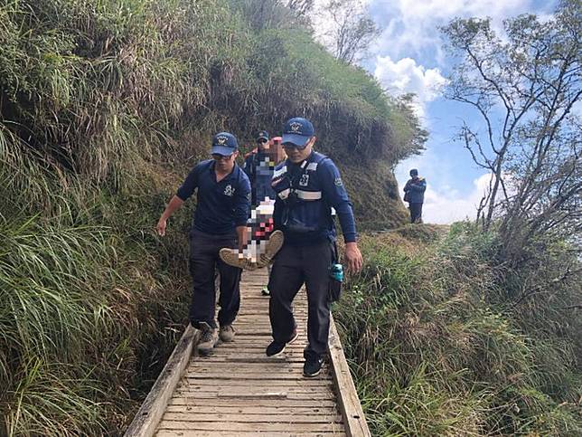 領隊在玉山登山口500公尺處突倒地 急救後不治身亡