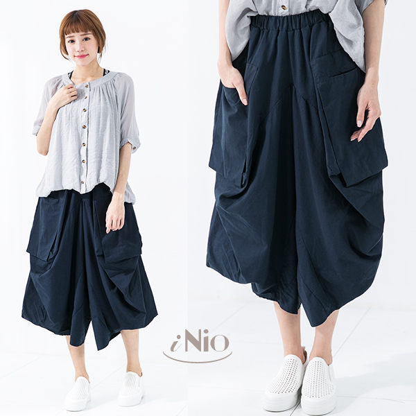 設計主義鬆緊腰大口袋飛鼠褲裙 （S-L適穿）★ 現貨快出【T7W2033】 iNio 衣著美學