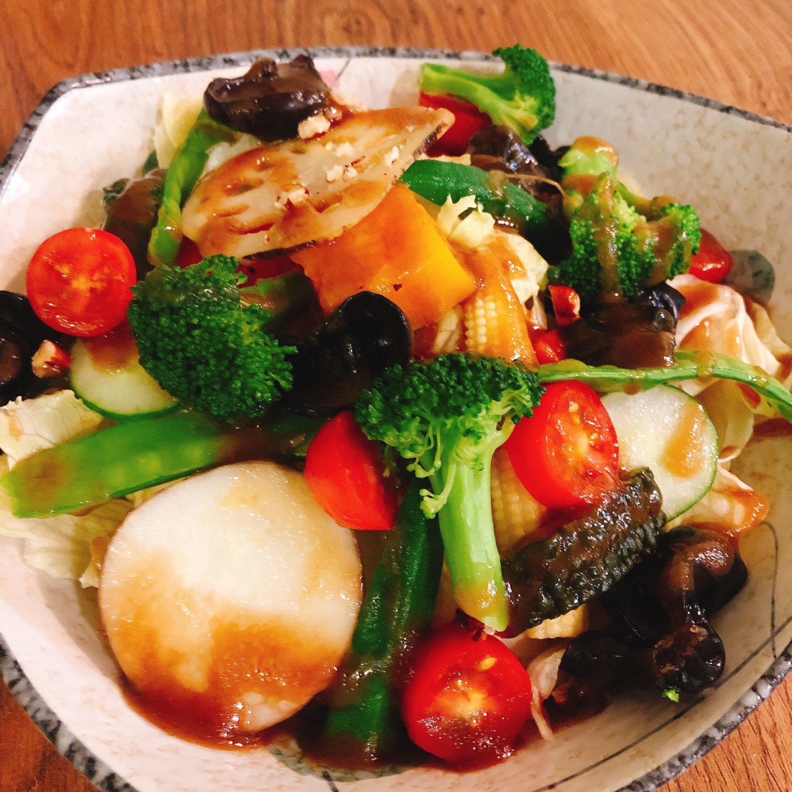 2h健康幸福。蔬果輕食坊