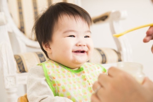 離乳食時期にひじきはいつから与えられる 離乳食中期 後期で食べられるレシピご紹介