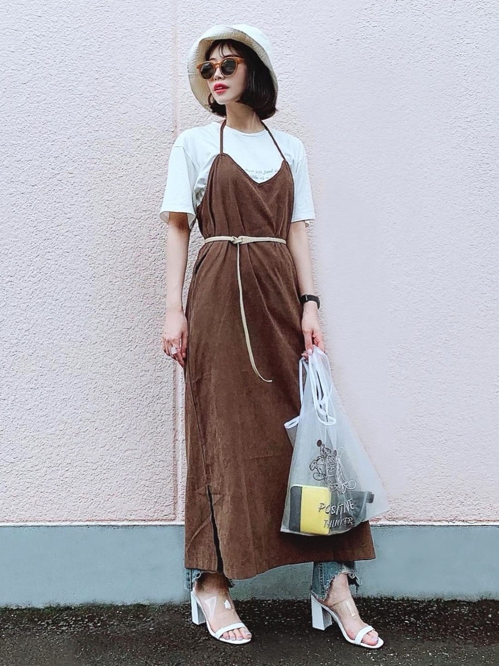 九月日本輕旅行穿搭推薦：透過漁夫帽連結率性輕便的日系Look1